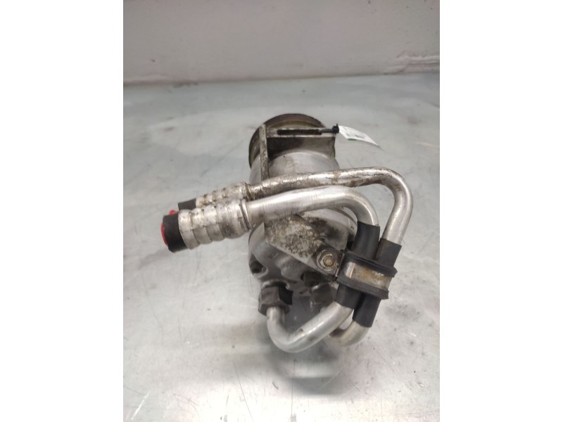 Recambio de compresor aire acondicionado para volkswagen passat berlina (3b2) conceptline referencia OEM IAM 8D0260805D  
