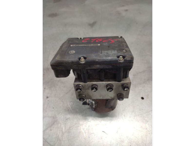 Recambio de abs para volkswagen golf iv berlina (1j1) básico referencia OEM IAM 1J0907379G  1J0614117C
