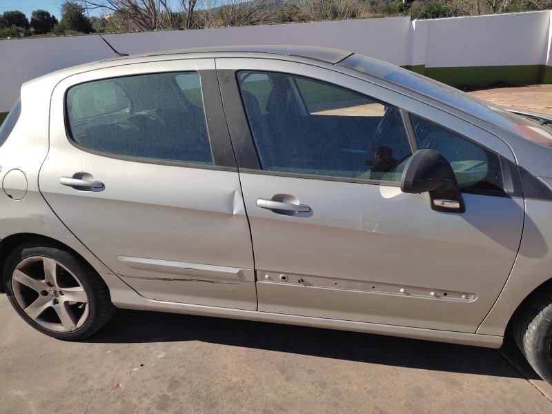 peugeot 308 del año 2008
