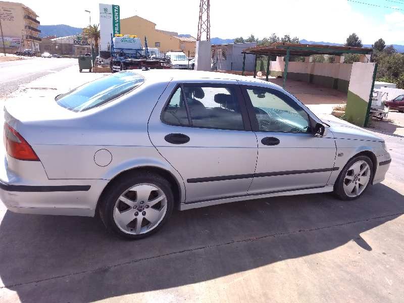 saab 9-5 berlina del año 2002