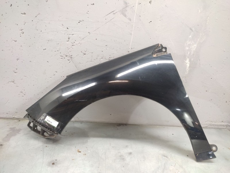 Recambio de aleta delantera izquierda para peugeot 308 sw envy referencia OEM IAM   