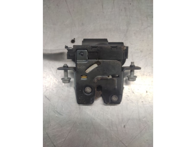 Recambio de cerradura maletero / porton para nissan primera berlina (p12) acenta referencia OEM IAM  4 PINS 