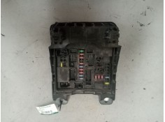 Recambio de caja reles / fusibles para renault maxity 2.9 diesel referencia OEM IAM 284b6lc40a  