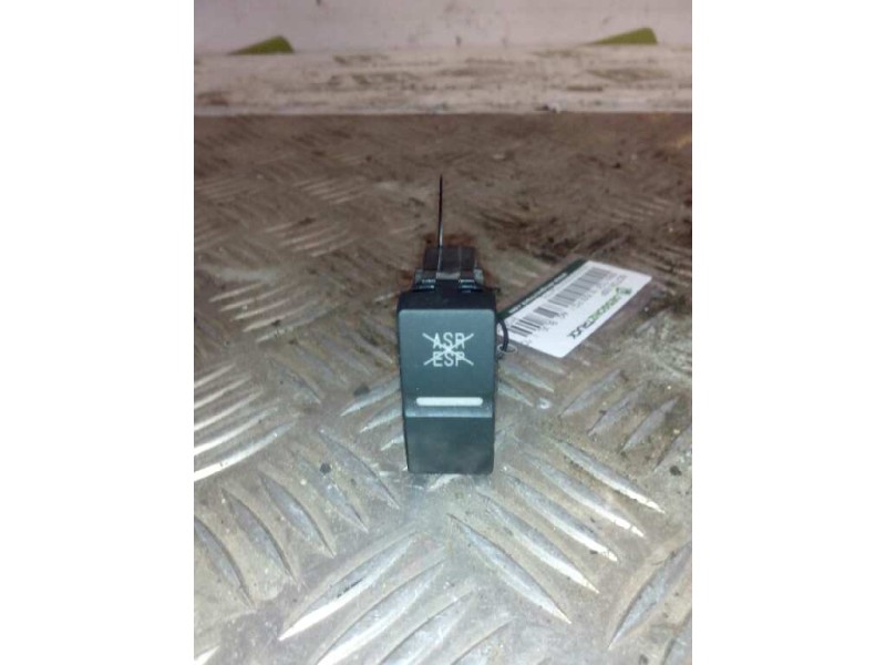 Recambio de boton esp para man tgx 18.xxx fg / 4x2 bl xl referencia OEM IAM 81255030322  