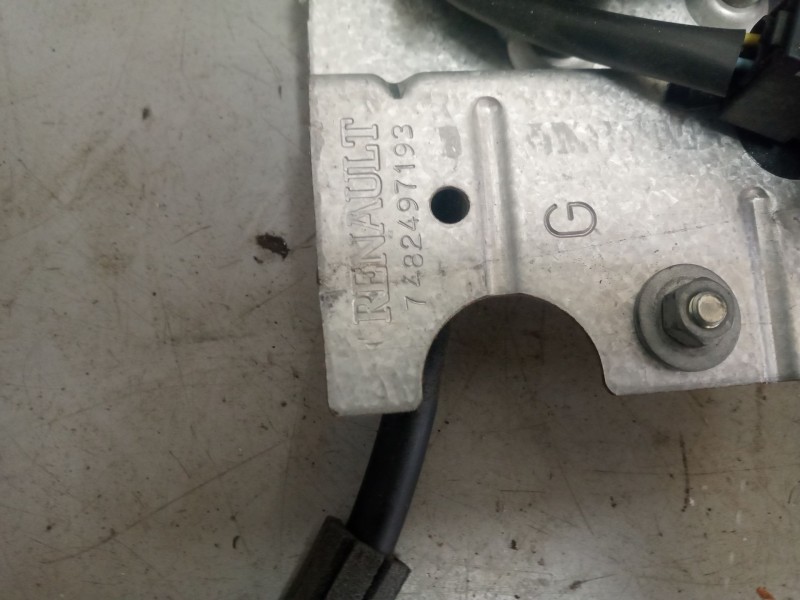 Recambio de elevalunas delantero izquierdo para volvo fe xxx fg 4x2 low largo (l3h1) referencia OEM IAM 7482497193  