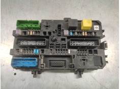 Recambio de caja reles / fusibles para opel astra h berlina essentia referencia OEM IAM 13206762  