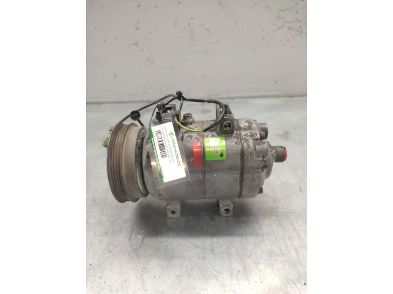 Recambio de compresor aire acondicionado para volkswagen passat berlina (3b2) básico referencia OEM IAM 8D0260805D  