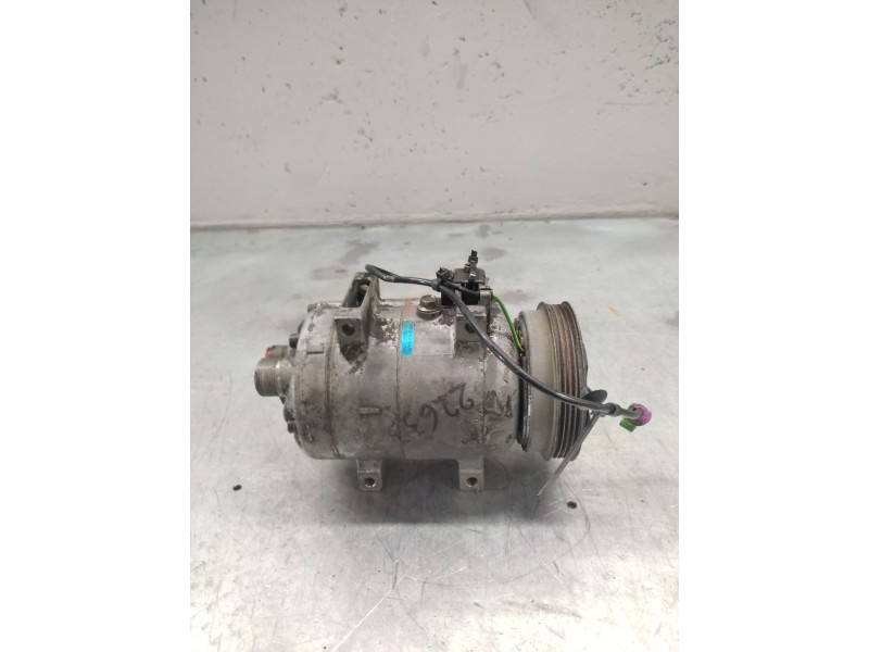 Recambio de compresor aire acondicionado para volkswagen passat berlina (3b2) básico referencia OEM IAM 8D0260805D  