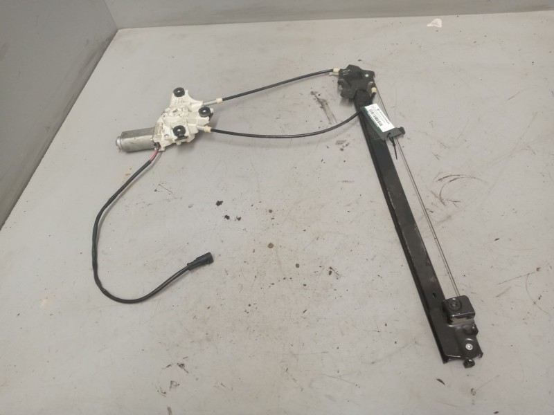 Recambio de elevalunas delantero izquierdo para iveco eurocargo 05.03  5.9 diesel referencia OEM IAM   