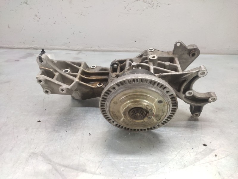 Recambio de soporte alternador para audi a4 berlina (b5) 1.8 referencia OEM IAM 058145523D  