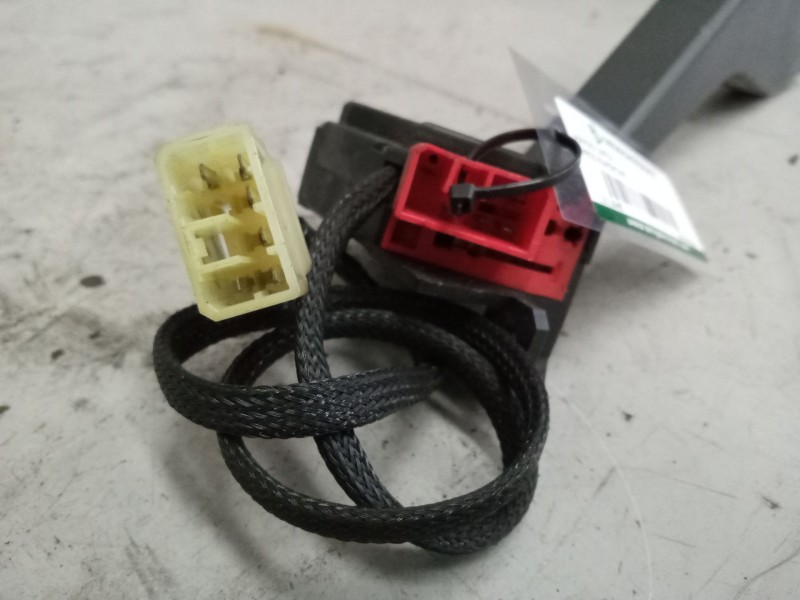 Recambio de mando limpia para iveco eurorider d-43 referencia OEM IAM 500378104  