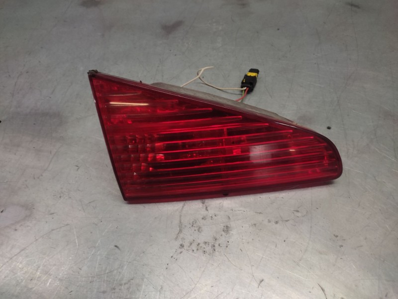 Recambio de piloto trasero izquierdo interior para peugeot 607 (s1) básico referencia OEM IAM   