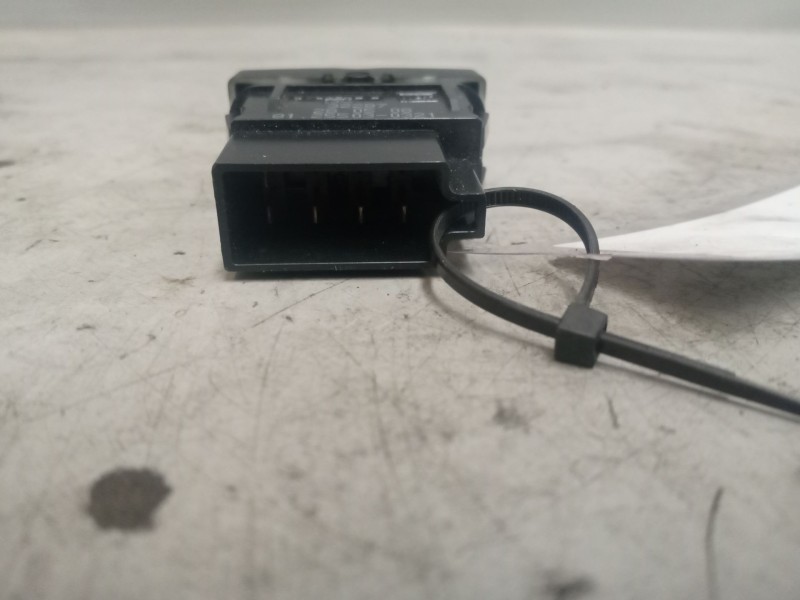 Recambio de interruptor para man tgx 18.xxx fg / 4x2 bl xl referencia OEM IAM 81255030321  