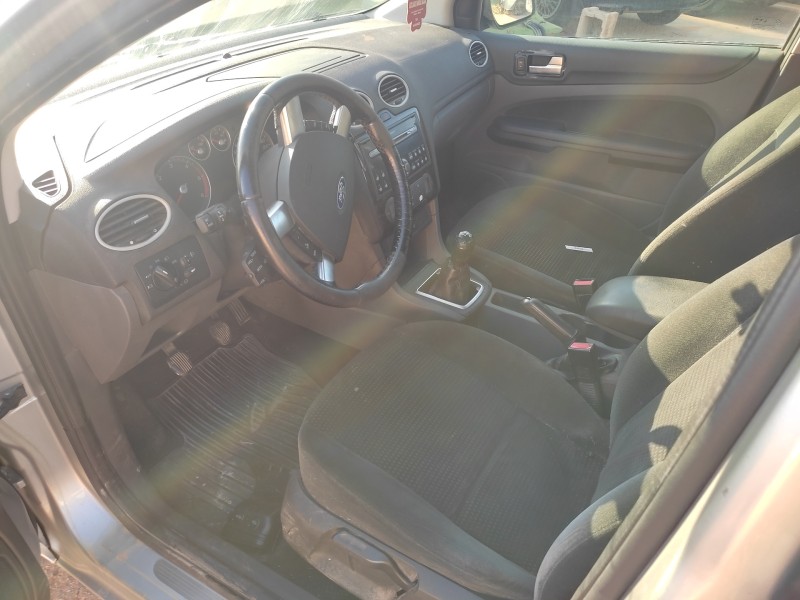 ford focus berlina (cap) del año 2005