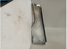 Recambio de moldura trasera cabina para volvo fh xxx 12.8 diesel referencia OEM IAM 3175929  DERECHA 2