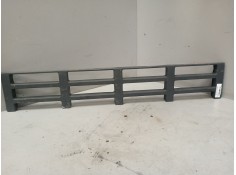Recambio de rejilla delantera central para volvo fh xxx referencia OEM IAM 20529704  