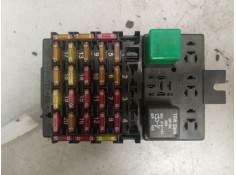 Recambio de caja reles / fusibles para iveco eurocargo 05.03  5.9 diesel referencia OEM IAM 504050822  