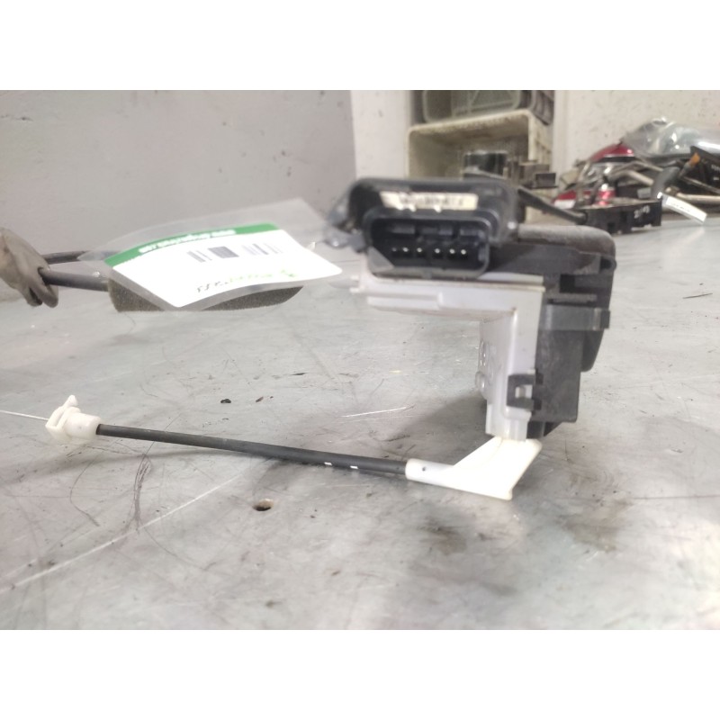 Recambio de cerradura puerta trasera derecha para peugeot 3008 monospace (0u_) 1.6 hdi referencia OEM IAM A048069  