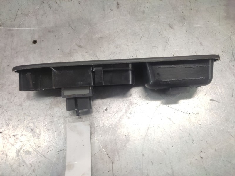 Recambio de mando elevalunas delantero derecho para peugeot 307 (s1) xr clim plus referencia OEM IAM  7 PINS 