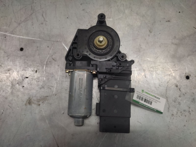 Recambio de motor elevalunas delantero derecho para volkswagen passat berlina (3b2) comfortline referencia OEM IAM 0130821694  