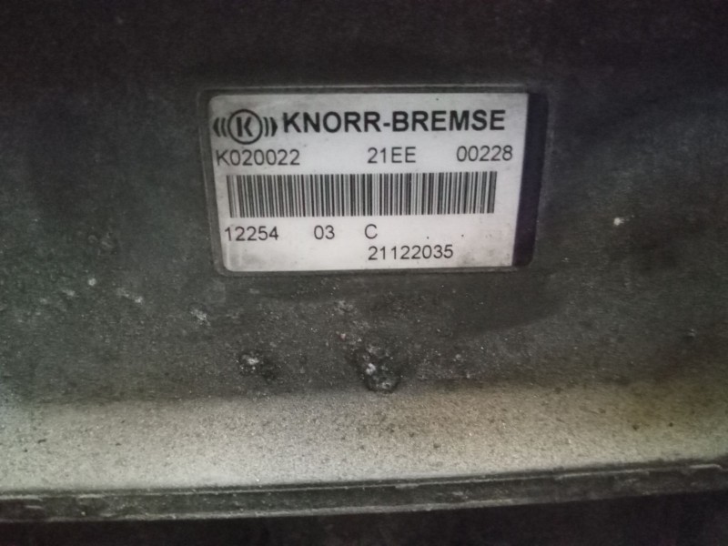 Recambio de valvula aire para volvo fm xxx 12.8 diesel referencia OEM IAM 21122035  K020022