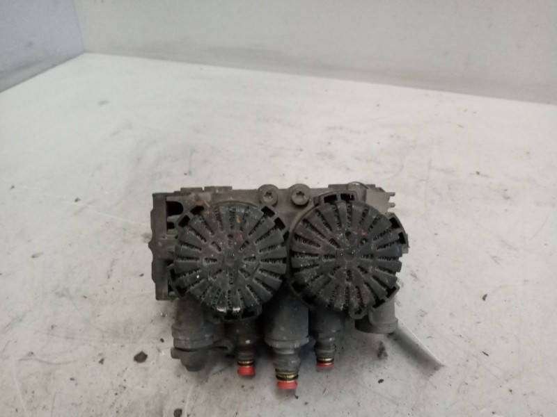 Recambio de valvula aire para volvo fm xxx 12.8 diesel referencia OEM IAM 21122035  K020022