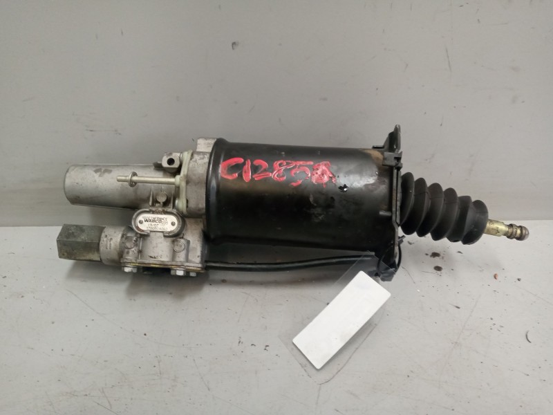 Recambio de servo embrague para man m2000l/m2000m 18.2x4 e2 6.9 diesel referencia OEM IAM 9700514060  WABCO