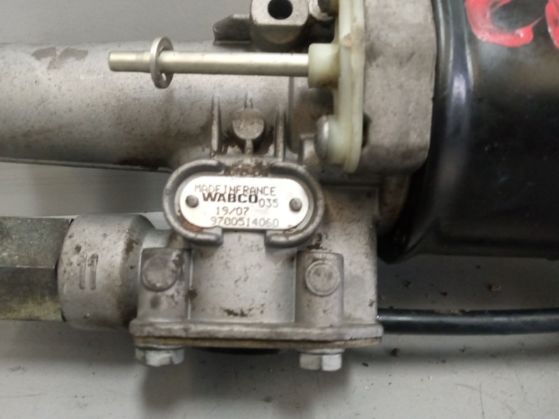 Recambio de servo embrague para man m2000l/m2000m 18.2x4 e2 6.9 diesel referencia OEM IAM 9700514060  WABCO