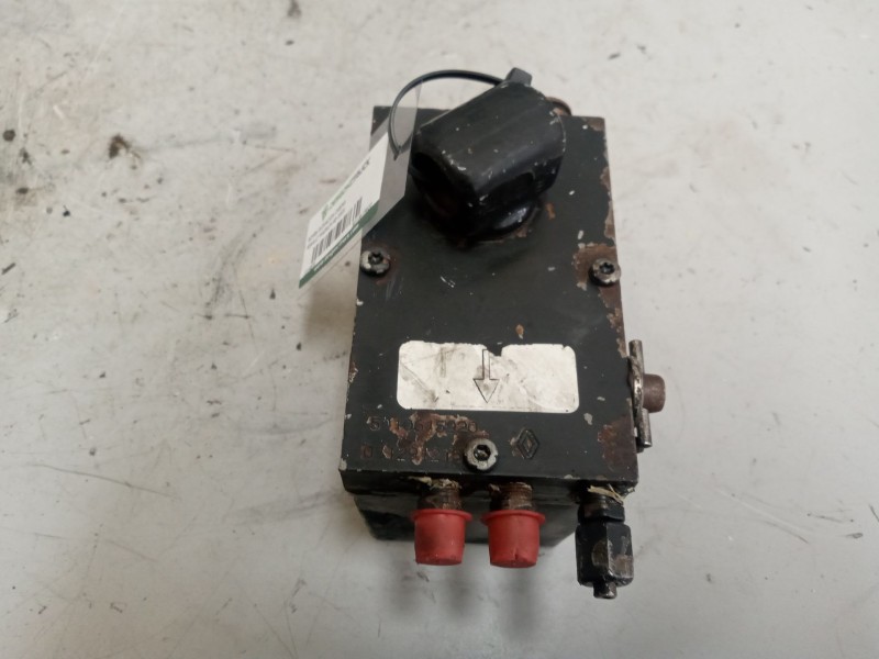 Recambio de bomba elevacion cabina para renault magnum ab 2005 12.0 diesel referencia OEM IAM 5010615920  