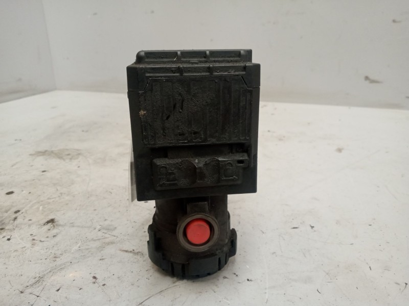 Recambio de valvula aire para volvo fh xxx 12.8 diesel referencia OEM IAM 21122034 VALVULA EBS K021203