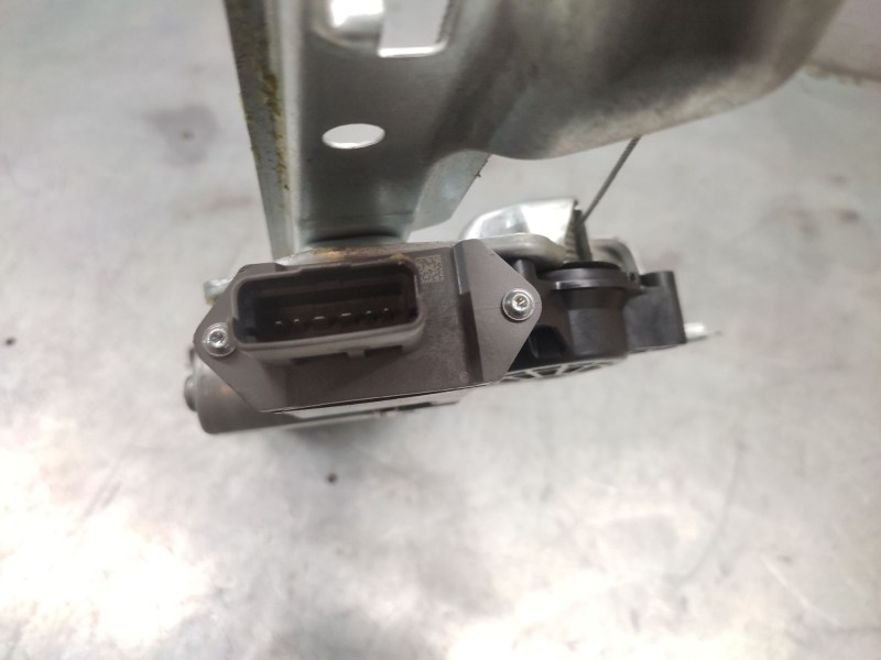 Recambio de elevalunas trasero derecho para peugeot 3008 monospace (0u_) 1.6 hdi referencia OEM IAM 9682808680  6 PINS