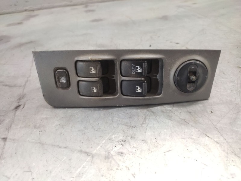 Recambio de mando elevalunas delantero izquierdo para hyundai matrix (fc) 1.5 crdi referencia OEM IAM 9357017100  