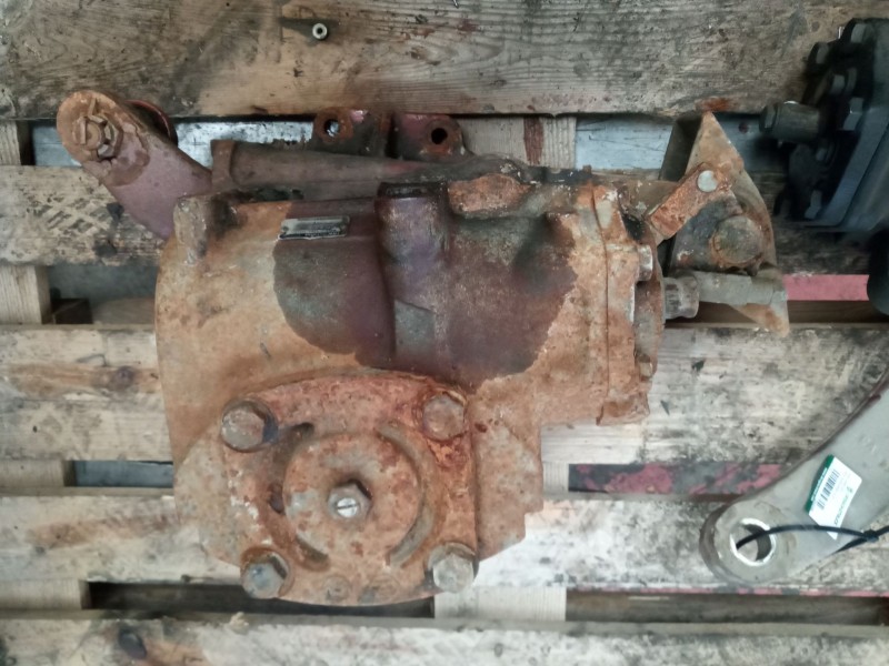 Recambio de caja direccion para renault dg 260.20 referencia OEM IAM 8044100018  