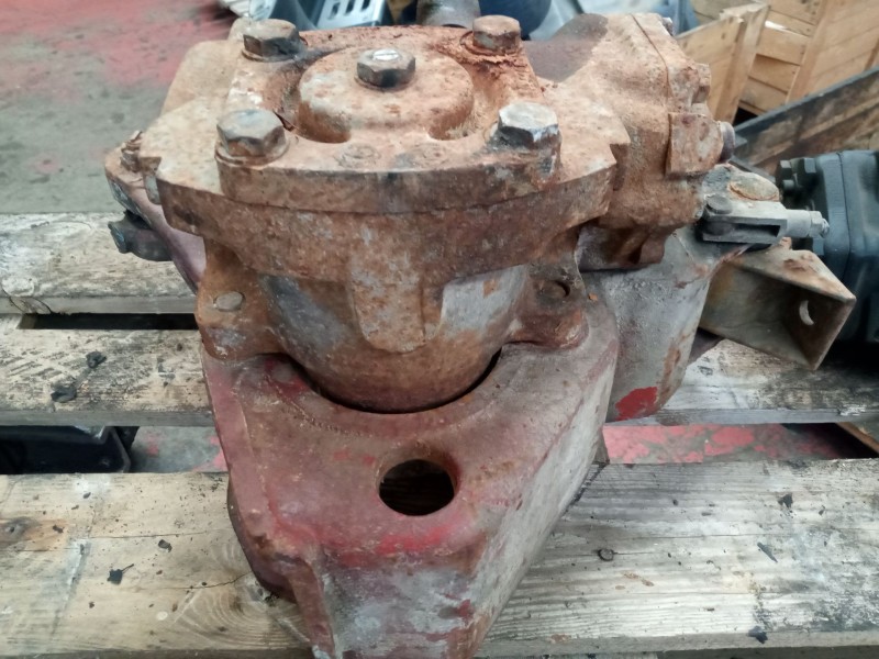 Recambio de caja direccion para renault dg 260.20 referencia OEM IAM 8044100018  