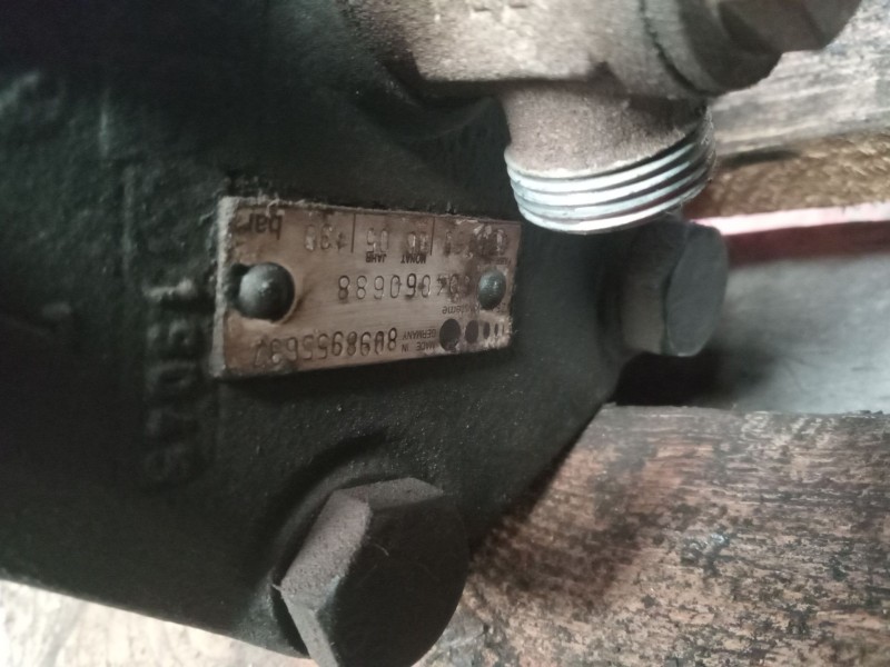 Recambio de caja direccion para iveco eurocargo 05.03  5.9 diesel referencia OEM IAM 504060688  8098955637