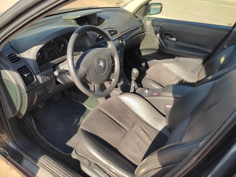 renault laguna ii grandtour (kg0) del año 2006