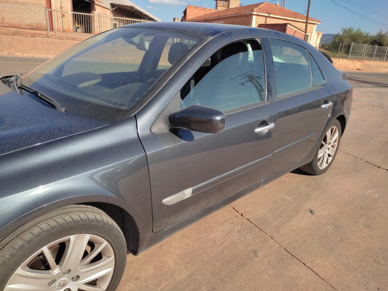 renault laguna ii grandtour (kg0) del año 2006