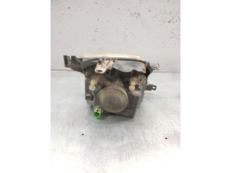 Recambio de faro izquierdo para ford fusion (cbk) ambiente referencia OEM IAM   