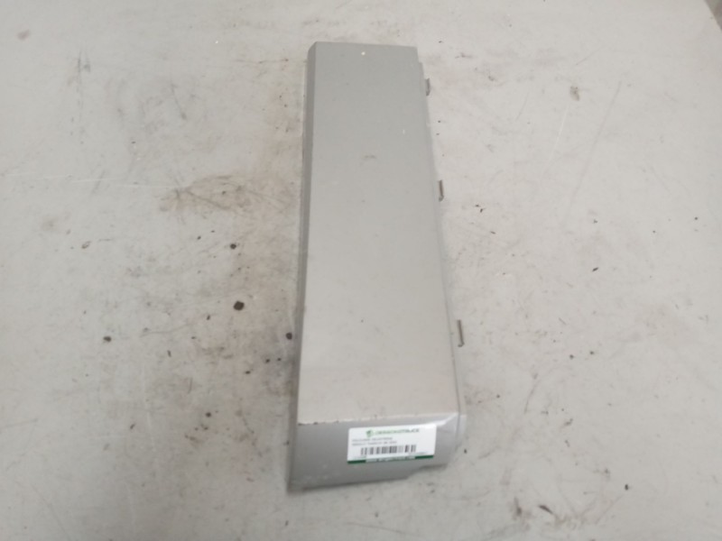 Recambio de molduras delanteras para renault magnum ab 2005 12.8 diesel referencia OEM IAM 5010468807  IZQUIERDA