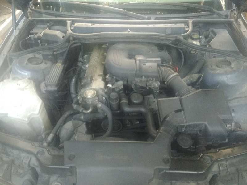 bmw serie 3 berlina (e46) del año 2000