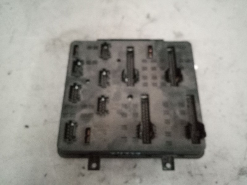 Recambio de caja reles / fusibles para daf serie lf45.xxx desde 06 referencia OEM IAM 5010516886  