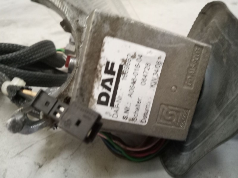 Recambio de mando intermitentes para daf serie 95 xf .xxx 12.6 diesel referencia OEM IAM 1669662  