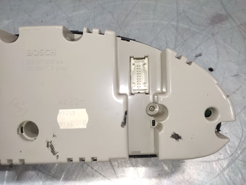 Recambio de cuadro instrumentos para bmw serie 3 berlina (e46) 318d referencia OEM IAM 0263639160  4117708