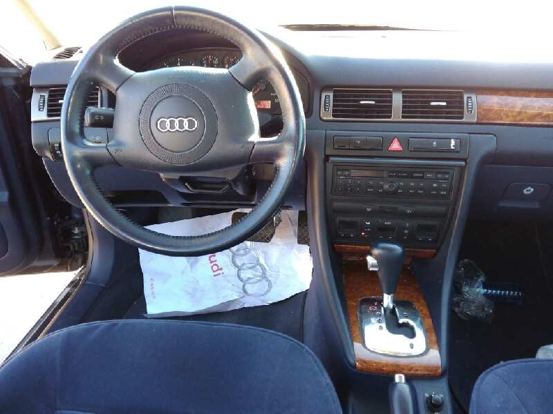 audi a6 berlina (4b2) del año 2001