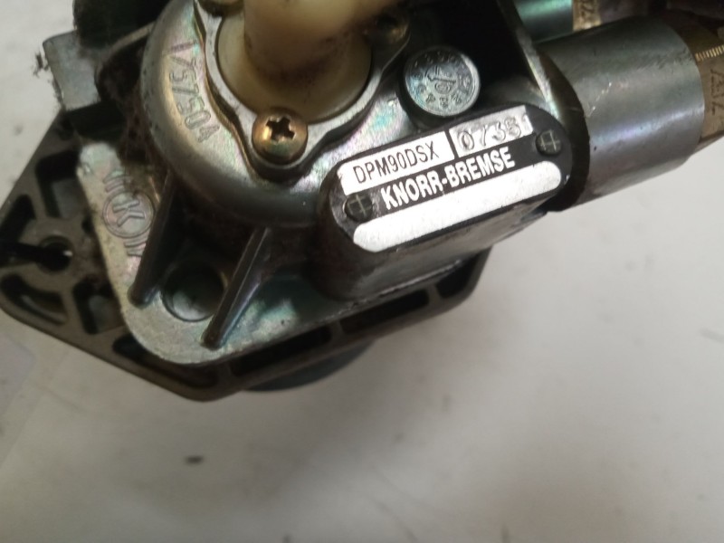 Recambio de palanca freno de mano para daf serie xf105.xxx 12.9 diesel referencia OEM IAM 1734006  DPM90DSX