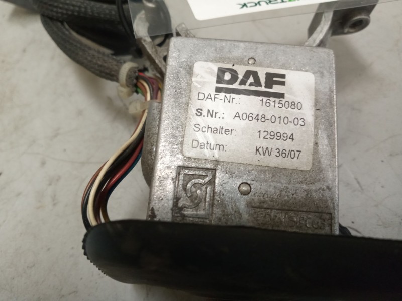 Recambio de mando intermitentes para daf serie xf105.xxx 12.9 diesel referencia OEM IAM 1615080  