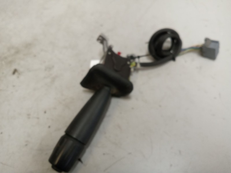 Recambio de mando intermitentes para daf serie xf105.xxx 12.9 diesel referencia OEM IAM 1615080  