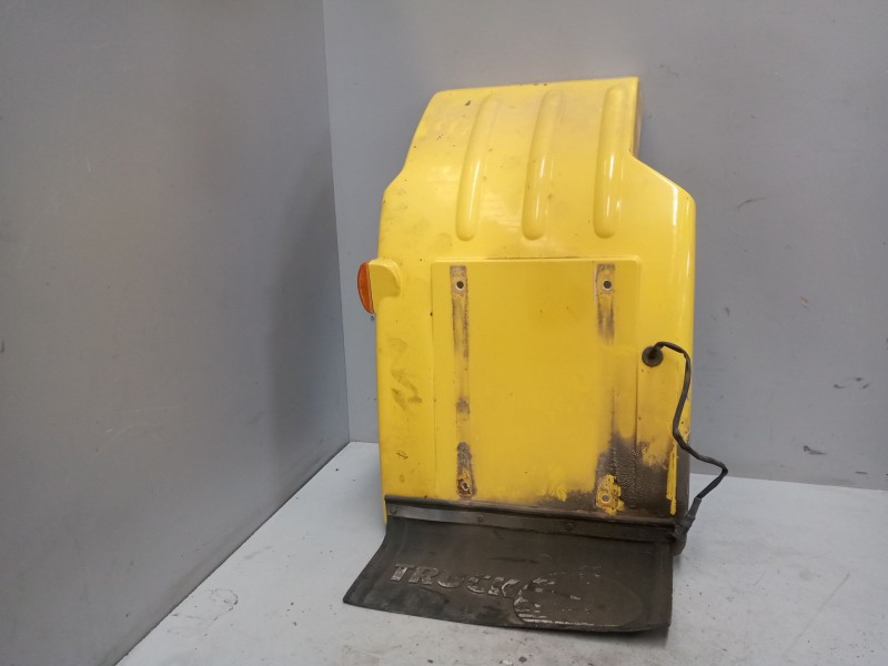 Recambio de guardabarros delantero izquierdo para daf serie lf45.xxx desde 06 referencia OEM IAM 1405039  