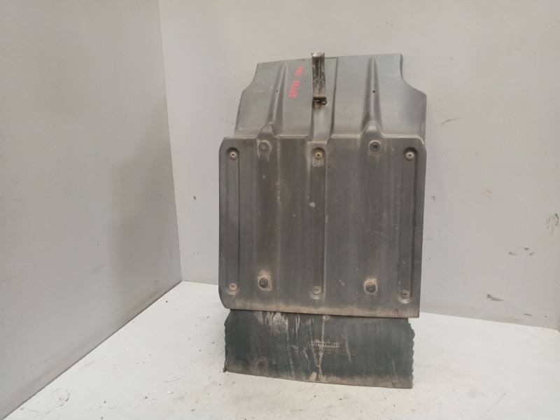 Recambio de guardabarros delantero izquierdo para man tg - l 12.xxx 4.6 diesel referencia OEM IAM 81664100177  