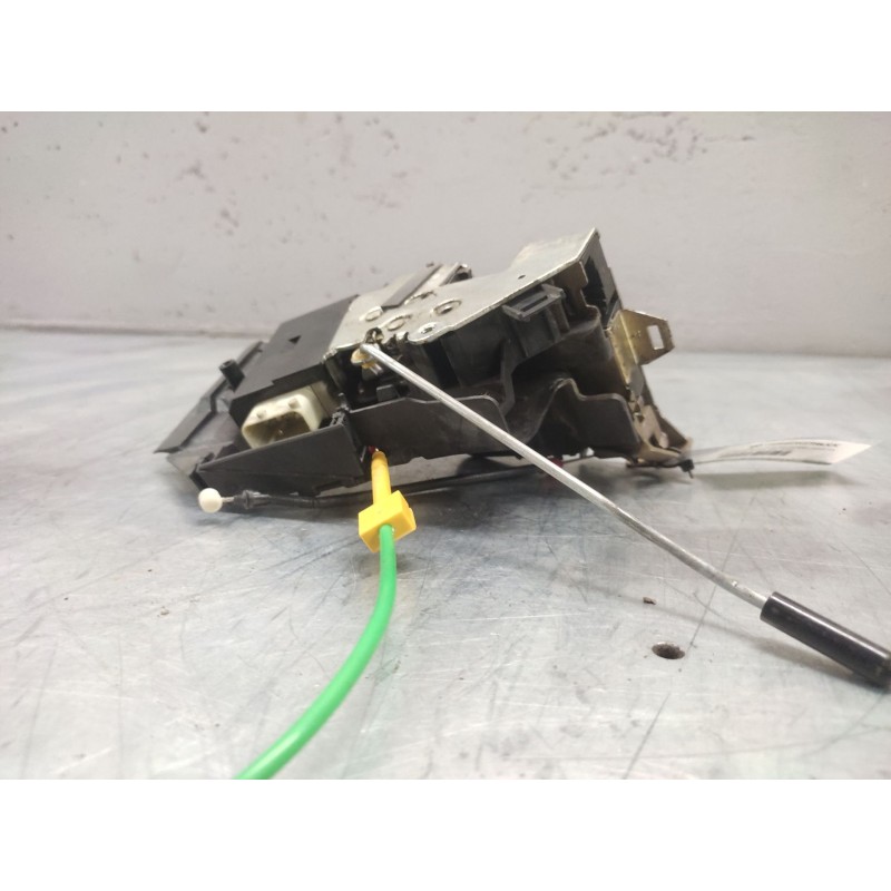 Recambio de cerradura puerta delantera derecha para bmw serie 5 berlina (e39) 530d referencia OEM IAM 67118352165  4 PINS